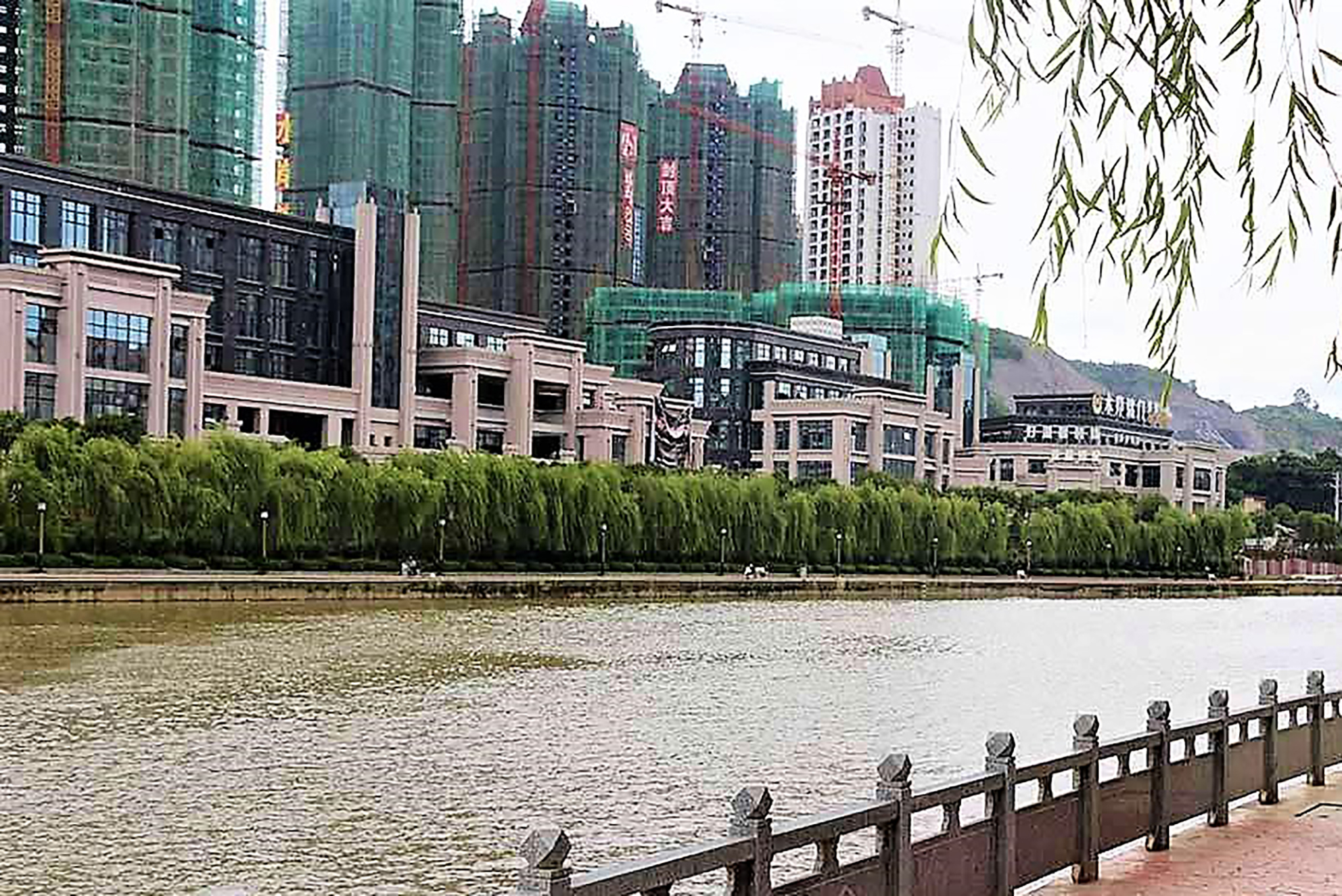 2018年7月貴州黔南水岸銘門(mén)項(xiàng)目已調(diào)試發(fā)貨完成